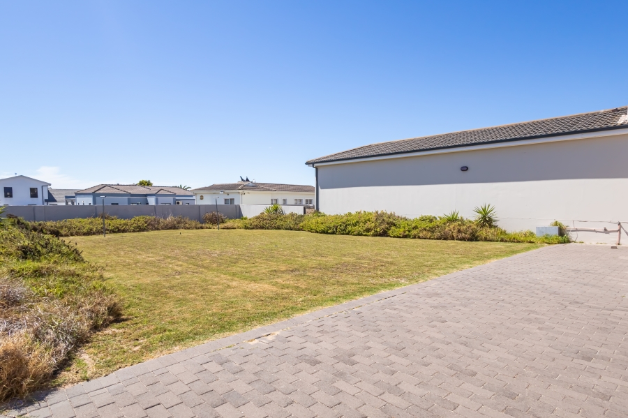 4 Bedroom Property for Sale in Country Club Western Cape